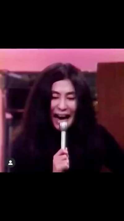 Когда наврала в резюме и из-за тебя распались Битлы