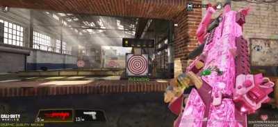 ONLY GUN WITH ANTI SPAM FUNCTION..SERIOUSLY，CODM NERFED IT TO UNUSABLE STATE..THERES NO OTHER GUN THAT GETS UNCONTROLABLE AFTER 50 BULLETS..DONT BUY ANY SHIT IN THIS FRAUDULENT GAME