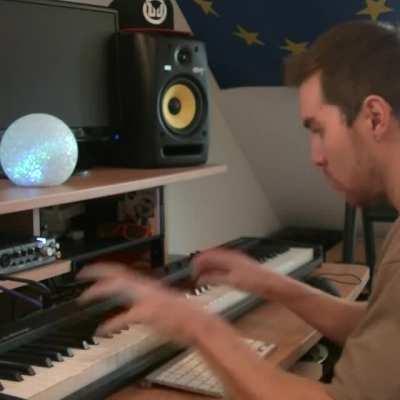 80's jam on the Synths