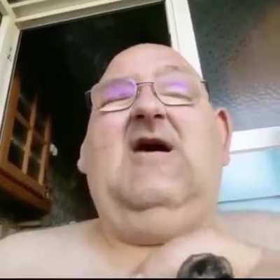 UPVOTE=DANDEE PRESIDENTE Y REY DE ESPAÑA