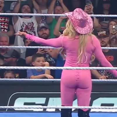 Trish Stratus still got that cake