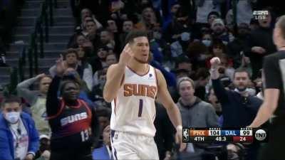 [Highlight] Devin Booker gets up for a monster rejection on Finney-Smith in the clutch (Foul Overturned)