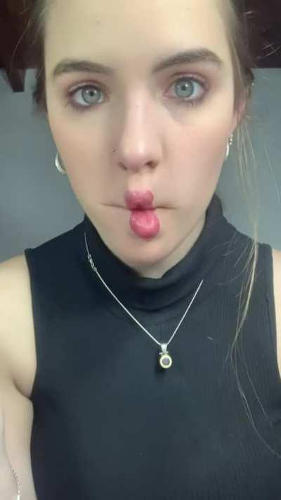 I'm getting ready for our date… A little tease before we see us