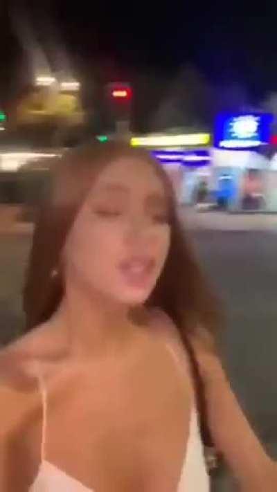 Hold on tight, baby!