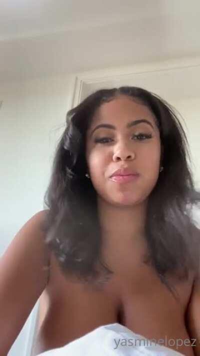 She got some nice tittys