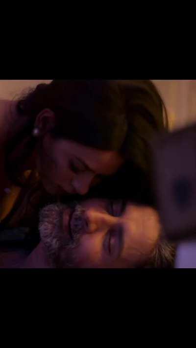 Soundarya Sharma Hot Scene / Kissing Scene from Karm Yudh