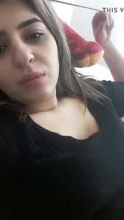 Periscope'ta Şov Yapan Türk Kızı