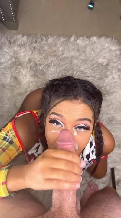 Come celebrate Halloween with me all month on my OnlyFans! I’m posting cosplay photo sets, b/g cosplay videos, and tons of other Halloween related content. There’s also no PPV. Check the comments for the link. 👻🎃