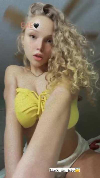 Love her big juicy tits