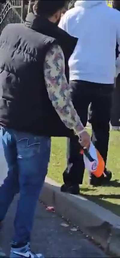 Khalistanis attack Hindu-Canadian devotees inside the premises of the Hindu Sabha temple in Brampton