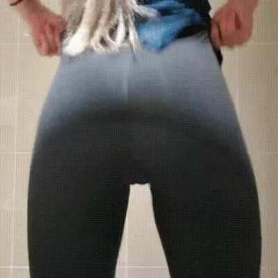 Like a big booty jiggle?