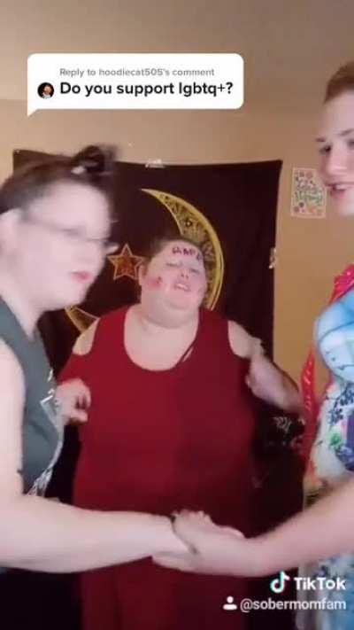 LOok oUt cUz heAr I cOme 💀