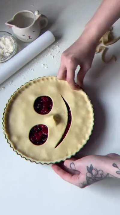 Creepy cool Coraline pie