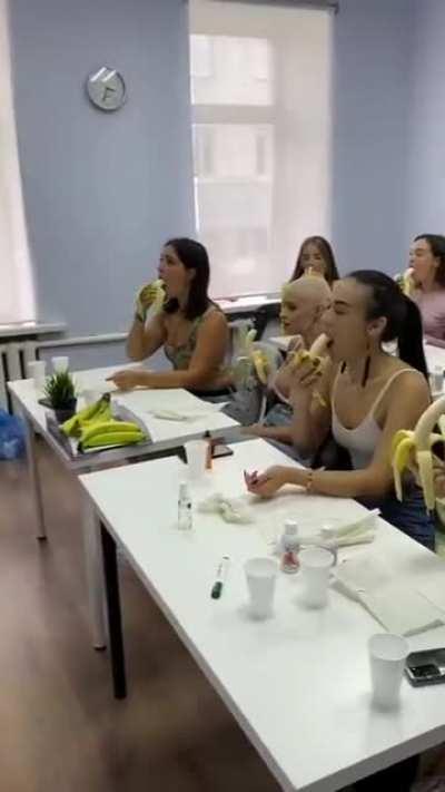 I’d like to watch this class in person.