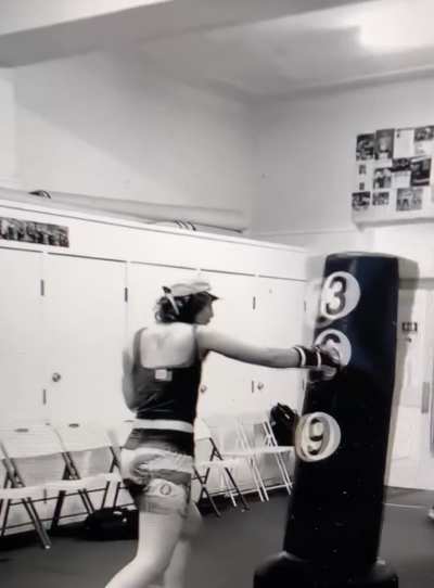 Bag work and a sweat crutch!