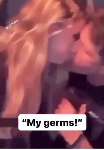 WCGW kissing while drunk. 