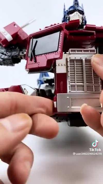 Stole from TikTok which figure is this Optimus