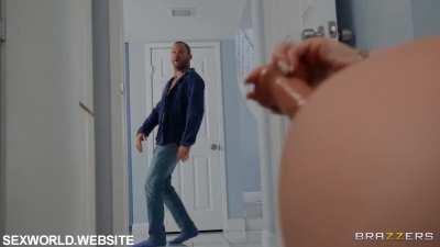 Big Ass Anal For A Heavy Load, Syren De Mer Scott Nail