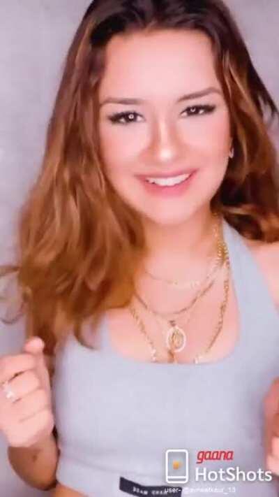 Those moves of avneet kaur 🔥😍