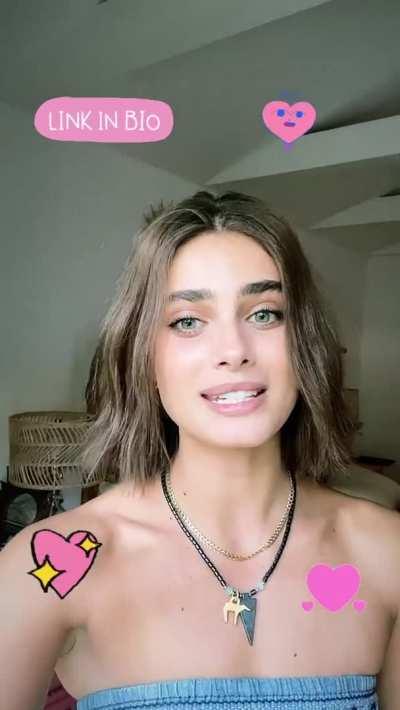 I wish I could paint taylors face 💦