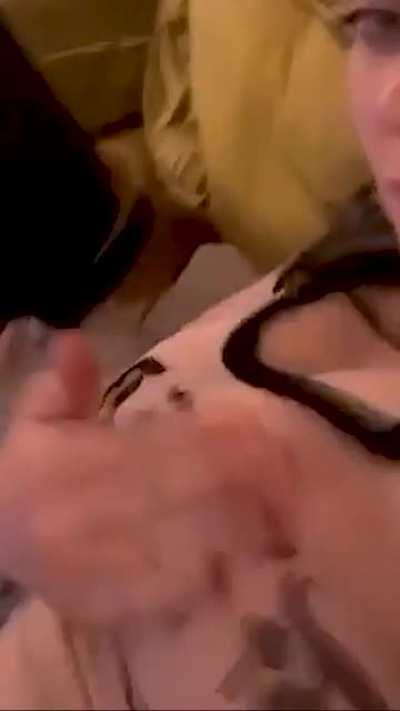 Billie Eilish slapping her big tits around.