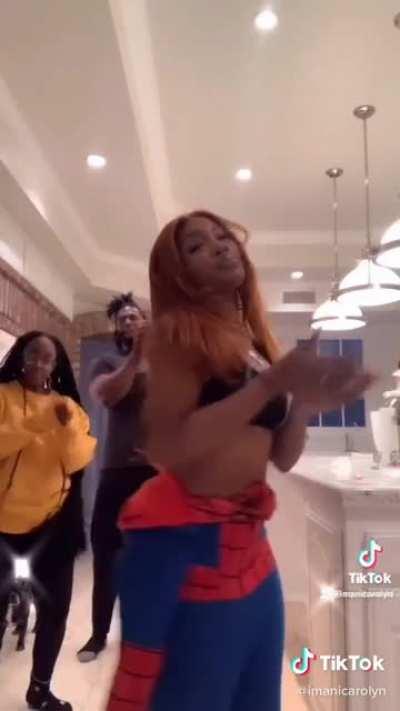 Corvette Corvette 💨 SZA via ImanaiCarolyn on TikTok.