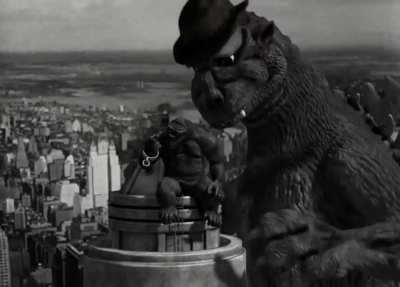 Godzilla ruins the original King Kong - by Vrahno