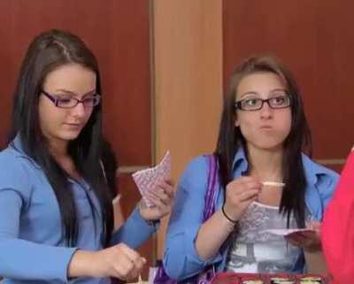 How To Serve Sushi Art