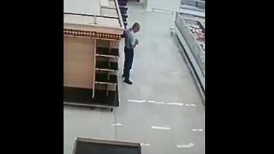 Passinho... Ele so queria uma chance