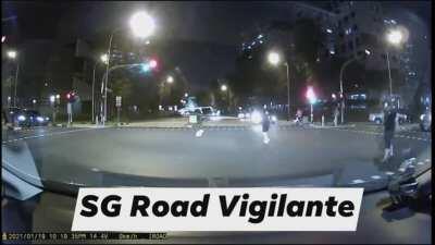 Dog chase at road junction with appropriate audio