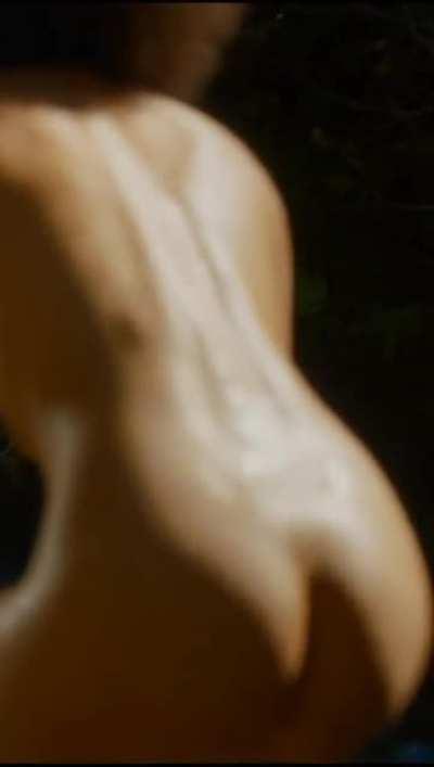 Nathalie Emmanuel is absolutely perfect