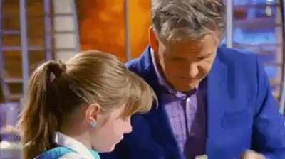 GorDaN RaMSaY rOaStS tHis GiRl aLIvE oN tV!