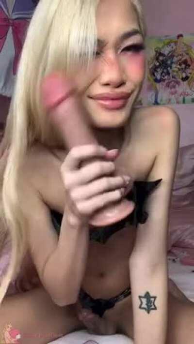 I want a slapping pp to replace my alarm clock ^_^