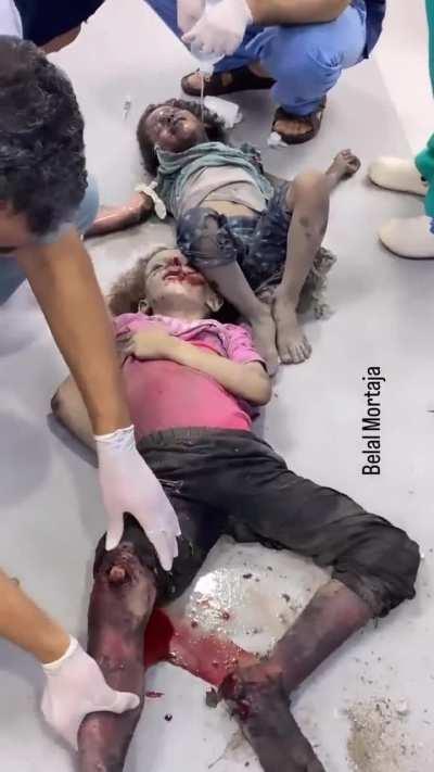 ⚠️Warning : Very graphic⚠️I can't imagine the pain she is going through. None of this should happen to the poor kids. Something should be done man this can't go on like this.