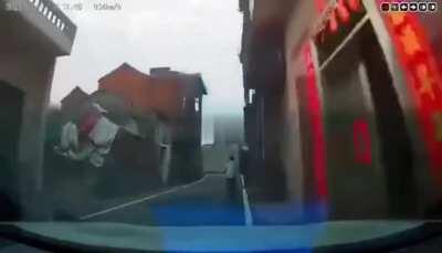 there is your everyday idiot and there is this...