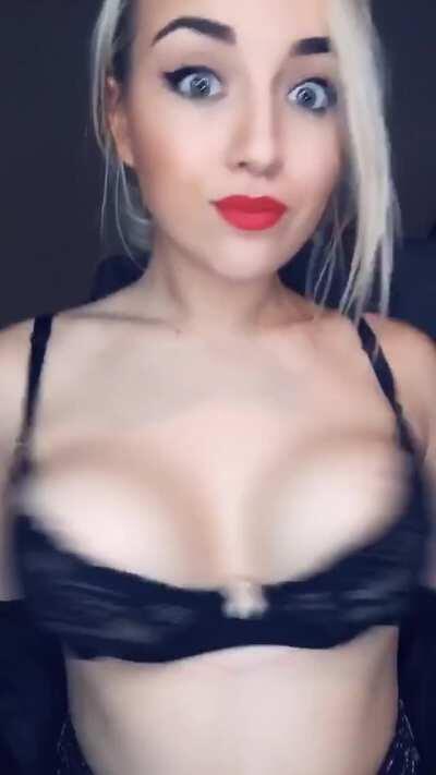 who is this? Her boobs somehow stay in the bra