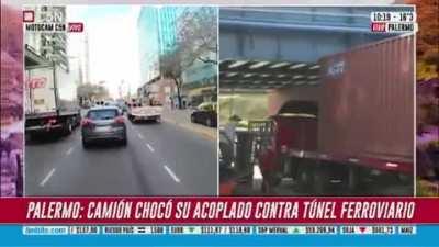 Cristina 5 N&eacute;stor siendo Cristina 5 N&eacute;stor