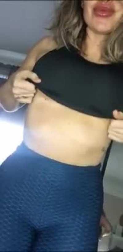 Mom is ready to sweat it out!