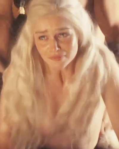 The way Emilia Clarke’s tits and belly jiggles here is the hottest thing ever