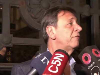 Oscar Zago hizo enojar a periodistas zurdos con su opinión sobre la Policía que se llevó a mujeres sentadas en la vía Pública