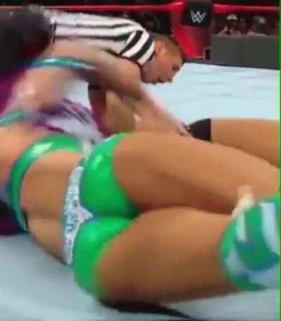 Sasha Banks booty