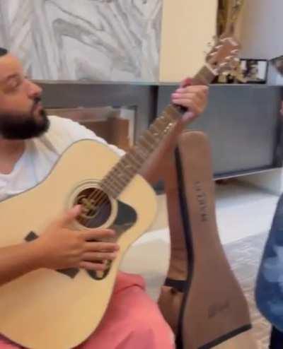 “Dj Khaled” attempts to pay respects to Bob Marley