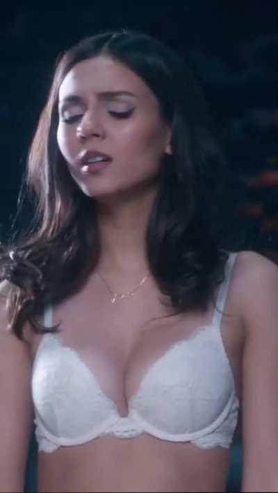 Dominate or Submit to Victoria Justice?