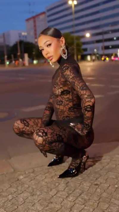 she got them nips out again😩😩