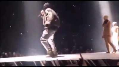 kanye new song😍😍