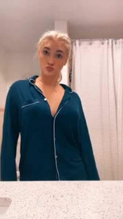 Even TikTok content is better than her Patreon/Onlyfans