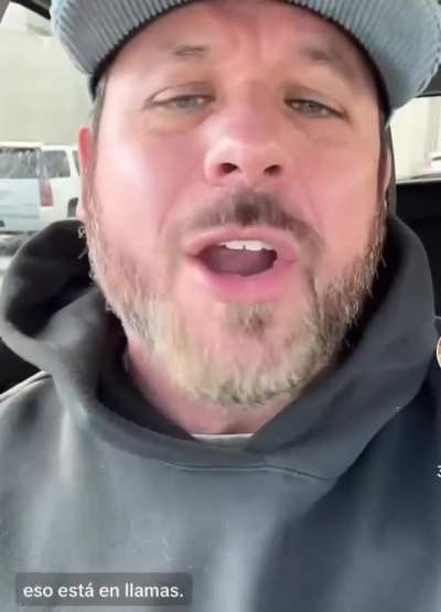 Más padres así hacen falta, abiertos de mente, y pensando de VERDAD en la seguridad de sus hijas, y sobre todo, en su bienestar mental. Aún hay algo de esperanza en la humanidad, y más en los tiempos tan asquerosos que estamos teniendo la desgracia de viv