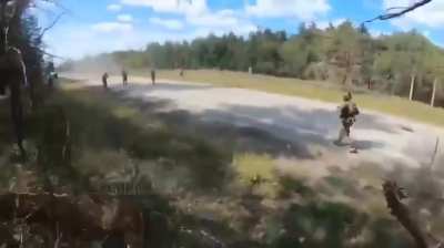 Ukrainian SSO ambushing a Russian car in eastern Ukraine, September.