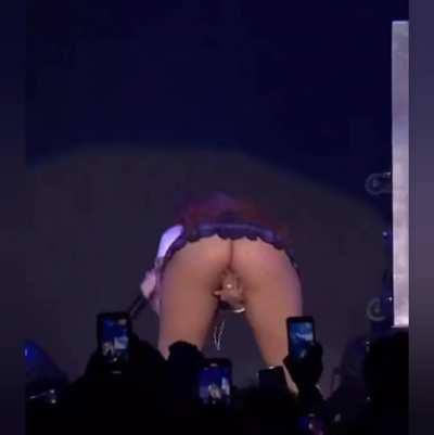 Mommy Ice Spice doing what she doing best