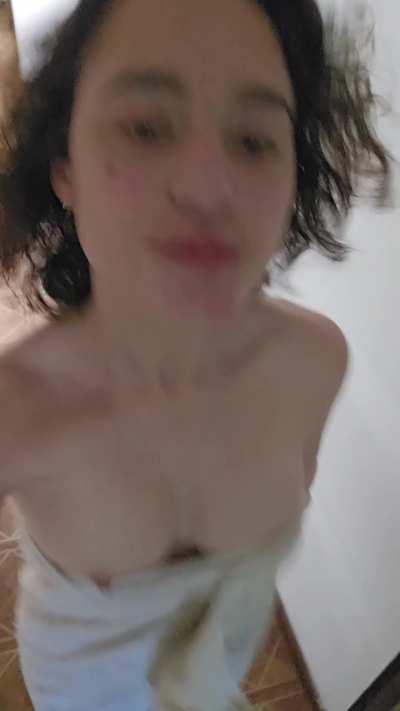 oops! my towel (reveal)ed how clumsy i am